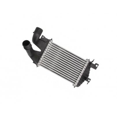 Радіатор інтеркулера Opel Zafira B / Опель Зафіра Б 1.7CDTI 2005–2015 037-018-0003 ABAKUS (Польща)