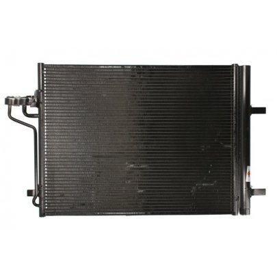 Радиатор кондиционера Ford C‑MAX 2 / Форд С Макс 2 1.6 (бензин) / 2.0TDI 2010–2019 350052 NRF (Нидерланды)