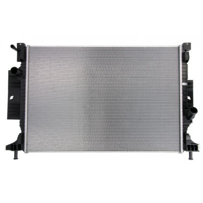 Радиатор охлаждения (АКПП / МКПП) Ford Focus 3 / Форд Фокус 3 1.5 (бензин) 2011-2018 FD2643 AVA (Нидерланды)