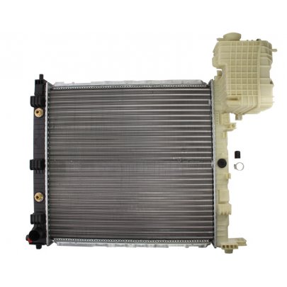 Радиатор охлаждения (механическая КПП) MB Vito 638 1996-2003 346170 KALE