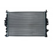 Радиатор охлаждения (МКПП) Ford Focus 3 / Форд Фокус 3 1.6 (бензин) 2011-2018 7705058 KAMOKA (Польща)