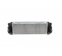 Радіатор інтеркулера (від 2006.07) Ford Connect 1.8TDCi / 1.8Di 2002-2013 818607 VALEO (Франція)