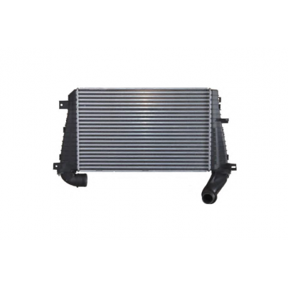 Радіатор інтеркулера Opel Zafira B / Опель Зафіра Б 1.7CDTI 2005–2015 818615 VALEO (Франція) 