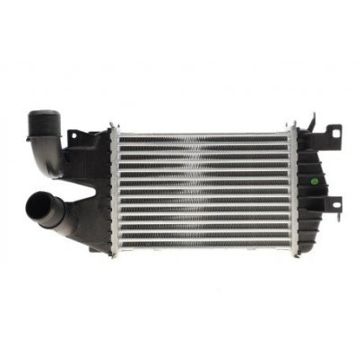 Радіатор інтеркулера Opel Zafira B / Опель Зафіра Б 1.9CDTI 2005–2015 818627 VALEO (Франція)