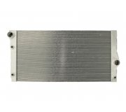 Радиатор охлаждения (326x600x32mm) BMW 5 F10/F11 / БМВ 5 Ф10/Ф11 ActiveHybrid 2009-2017 60775 NISSENS (Дания)