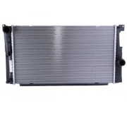 Радиатор охлаждения (600x328x32mm) BMW 5 F10/F11 / БМВ 5 Ф10/Ф11 2.0 (бензин) 2009-2017 60842 NISSENS (Дания)