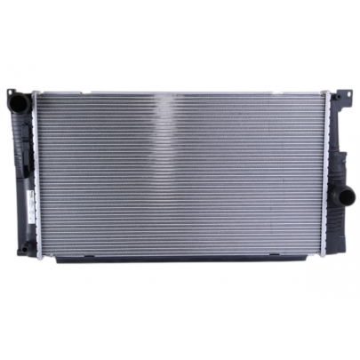 Радиатор охлаждения (600x328x32mm) BMW 5 F10/F11 / БМВ 5 Ф10/Ф11 2.0 (бензин) 2009-2017  NISSENS (Дания)