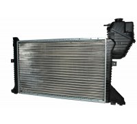 Радиатор охлаждения (МКПП) MB Sprinter 2.2CDI / 2.7CDI 1995-2006 D7M002TT THERMOTEC (Польша)