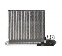 Испаритель кондиционера (левостороннее рулевое управление) Ford Focus 3 / Форд Фокус 3 2011-2018 92333 NISSENS (Дания)