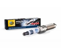 Свеча зажигания Ford Focus 3 / Форд Фокус 3 1.5 (бензин) 2011-2018 8EH188706-901 HELLA (Германия)