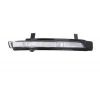Повторитель поворота на зеркало правый (белый) Skoda Octavia 2 / Шкода Октавия 2 2004-2013 332-0039-3 TYC (Тайвань)