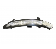 Повторитель поворота на зеркало левый (белый) Skoda Octavia 2 / Шкода Октавия 2 2004-2013 3T0949101T STARLINE (Чехия)