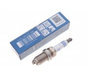 Свічка запалювання (двигун: BSE, BSF) Volkswagen Passat B6 / Фольксваген Пассат Б6 1.6FSI 2005-2010 0242240593 BOSCH (Німеччина)