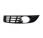 Решетка бампера левая (под противотуманку) Volkswagen Passat B6 / Фольксваген Пассат Б6 2005-2010 053-22-451 ABAKUS (Польша)