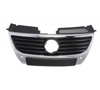 Решітка радіатора (хром / чорний, з отворами під парктроніки)  Volkswagen Passat B6 / Фольксваген Пассат Б6 2005-2010 6502-07-95409911P BLIC (Польща)