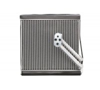 Випарник кондиціонера (245х235х50) Volkswagen Passat B6 / Фольксваген Пассат Б6 2005-2010 1986AD4020 BOSCH (Німеччина)