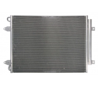 Радиатор кондиционера (с осушителем, 570x460x16) Volkswagen Passat B6 / Фольксваген Пассат Б6 1.4TSI 2005-2010 1986AD2426 BOSCH (Германия)