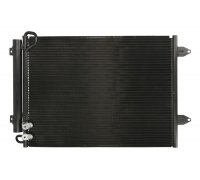 Радиатор кондиционера (с осушителем, 570x440x16) Volkswagen Passat B6 / Фольксваген Пассат Б6 1.6FSI 2005-2010 KTT110021 THERMOTEC (Польша)