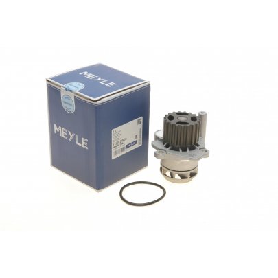 Помпа / водяной насос Volkswagen Passat B6 / Фольксваген Пассат Б6 1.9TDI 2005-2010 1130120056 MEYLE (Германия)