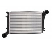 Радиатор интеркулера (400x615x32мм) Volkswagen Passat B6 / Фольксваген Пассат Б6 1.9TDI / 2.0TDI 2005-2010 96619 NISSENS (Дания)