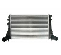 Радиатор интеркулера (400x615x32мм) Volkswagen Passat B6 / Фольксваген Пассат Б6 1.6TDI / 1.8TSI / 2.0TDI 2005-2010 DAW009TT THERMOTEC (Польша)