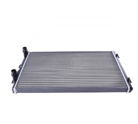 Радиатор охлаждения (430x650x32мм) Volkswagen Passat B6 / Фольксваген Пассат Б6 1.4TSI / 1.8TSI 2005-2010 53816A NRF (Нидерланды)