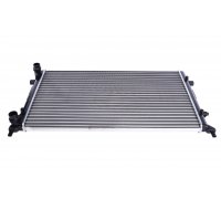 Радиатор охлаждения (415x650x23мм) Volkswagen Passat B6 / Фольксваген Пассат Б6 2.0FSI 2005-2010 734332 VALEO (Франция)