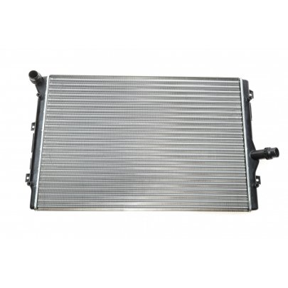 Радиатор охлаждения (440x647x32мм) Volkswagen Passat B6 / Фольксваген Пассат Б6 2.0TFSI 2005-2010 734333 VALEO (Франция)