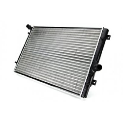 Радіатор охолодження (440x647x32мм) Volkswagen Passat B6 / Фольксваген Пассат Б6 2.0TFSI 2005-2010 VN2208 AVA (Нідерланди)