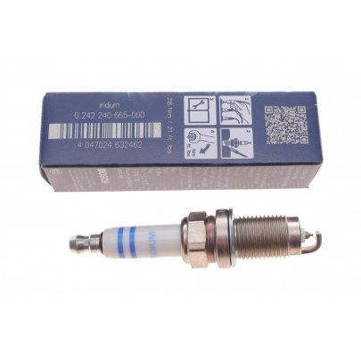 Свеча зажигания Volkswagen Tiguan / Фольксваген Тігуан 1.4 (бензин) 2007-2016 0242240665 BOSCH (Германия)