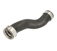 Патрубок от интеркулера передний правый Volkswagen Tiguan / Фольксваген Тигуан 2.0 (бензин) 2007-2016 2400222 METZGER (Германия)