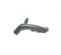 Патрубок интеркулера средний правый Volkswagen Tiguan / Фольксваген Тигуан 2.0TDI 2007-2016 24SKV045 SKV GERMANY (Польша)