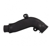 Патрубок інтеркулера середній правий Volkswagen Tiguan / Фольксваген Тігуан 2.0 (бензин) 2007-2016 BF0422700066 BAPMIC (Німеччина)