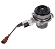 Помпа / водяний насос (з датчиком, двигун: CUVE / CUVC / CUWA) Volkswagen Tiguan / Фольксваген Тігуан 2.0TDI 2007-2016 33110349 SWAG (Німеччина)