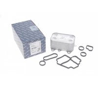 Радиатор масляный / теплообменник (121x101x51) Volkswagen Tiguan / Фольксваген Тигуан 2.0TDI 2007-2016 7.09269.40.0 PIERBURG (Германия)