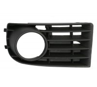 Решітка в бампер ліва (під протитуманку) Volkswagen Golf 5 / Фольксваген Гольф 5 2003-2009 6502-07-9524917P BLIC (Польща)