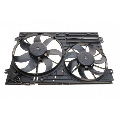 Вентилятор радиатора (с корпусом, D=360/295, с шторкой) Volkswagen Golf 5 / Фольксваген Гольф 5 2003-2009 47400 NRF (Нидерланды)