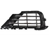 Решетка бампера правая Volkswagen Touareg 2 / Фольксваген Туарег 2 2010-2018 6502-07-9586916RP BLIC (Польша)