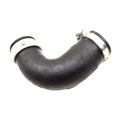 Патрубок інтеркулера (OE: 7P0145708A) Volkswagen Touareg 2 / Фольксваген Туарег 2 2010-2018 11451834101 VIKA (Тайвань)