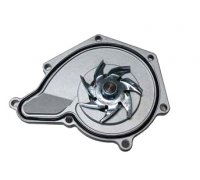 Помпа / водяной насос (механический) Volkswagen Touareg 2 / Фольксваген Туарег 2 3.0 V6 TSI Hybrid 2010-2018 11211552701 VIKA (Тайвань)