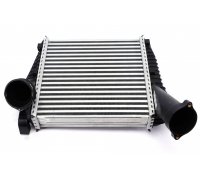 Радіатор інтеркулера лівий (50x288x300мм) Volkswagen Touareg 2 / Фольксваген Туарег 2 3.0 V6 TDI 2010-2018 30178 NRF (Нідерланди)