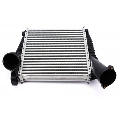 Радіатор інтеркулера лівий (50x288x300мм) Volkswagen Touareg 2 / Фольксваген Туарег 2 3.0 V6 TDI 2010-2018 30178 NRF (Нідерланди)