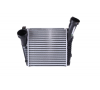 Радіатор інтеркулера правий (50x277x290мм) Volkswagen Touareg 2 / Фольксваген Туарег 2 3.0 V6 TDI 2010-2018 96687 NISSENS (Данія)