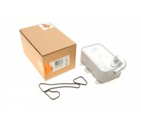 Радіатор масляний / теплообмінник (57x95x155мм, двигатель: CJMA / CVWA / CNRB / CVVA / CRCA / CJGD)  Volkswagen Touareg 2 / Фольксваген Туарег 2 3.0 V6 TDI 2010-2018 31272 NRF (Нідерланди)