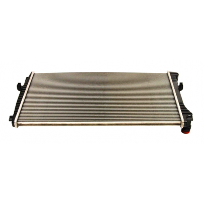 Радіатор охолодження (650x417x24мм) VW Touran II / Фольксваген Туран 2 2015- 1550164 Kraft Automotive (Німеччина)