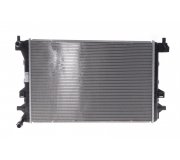 Радиатор охлаждения (620x410x26мм) VW Touran II / Фольксваген Туран 2 2015- 50042 NRF (Нидерланды)