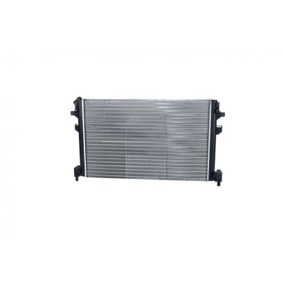 Радиатор охлаждения (620x410x24мм) VW Touran II / Фольксваген Туран 2 2015- 50042A NRF (Нидерланды)