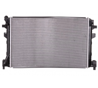 Радіатор охолодження (620x410x24мм) VW Touran II / Фольксваген Туран 2 2015- 65328 NISSENS (Данія)
