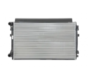 Радіатор охолодження (650x417x24мм) VW Touran II / Фольксваген Туран 2 2015- 701129 VALEO (Франція)
