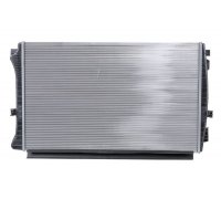Радіатор охолодження (650x417x24мм) VW Touran II / Фольксваген Туран 2 2015- 735558 VALEO (Франція)